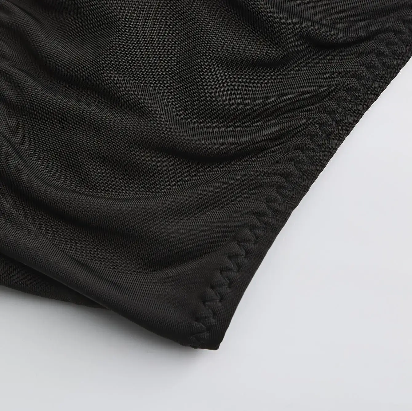 Men's Underwear Low Waist Ice Silk Briefs Half Pack Hip Small Triangle Underpants — image 3