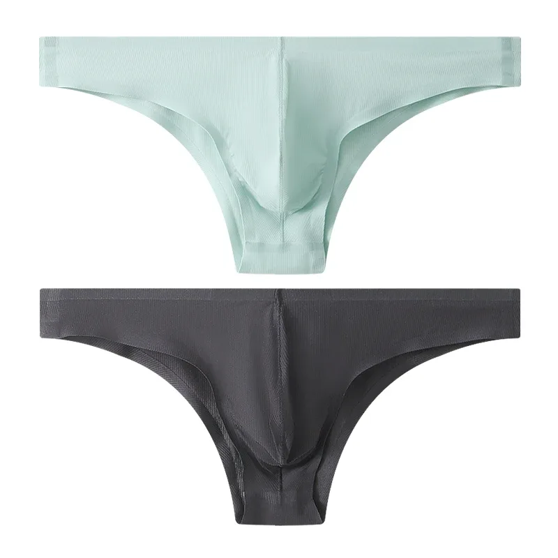 Intimo da uomo a triangolo piccolo a mezza anca a vita bassa sexy da uomo giovane slip senza cuciture in seta di ghiaccio mutandine estive leggere e traspiranti