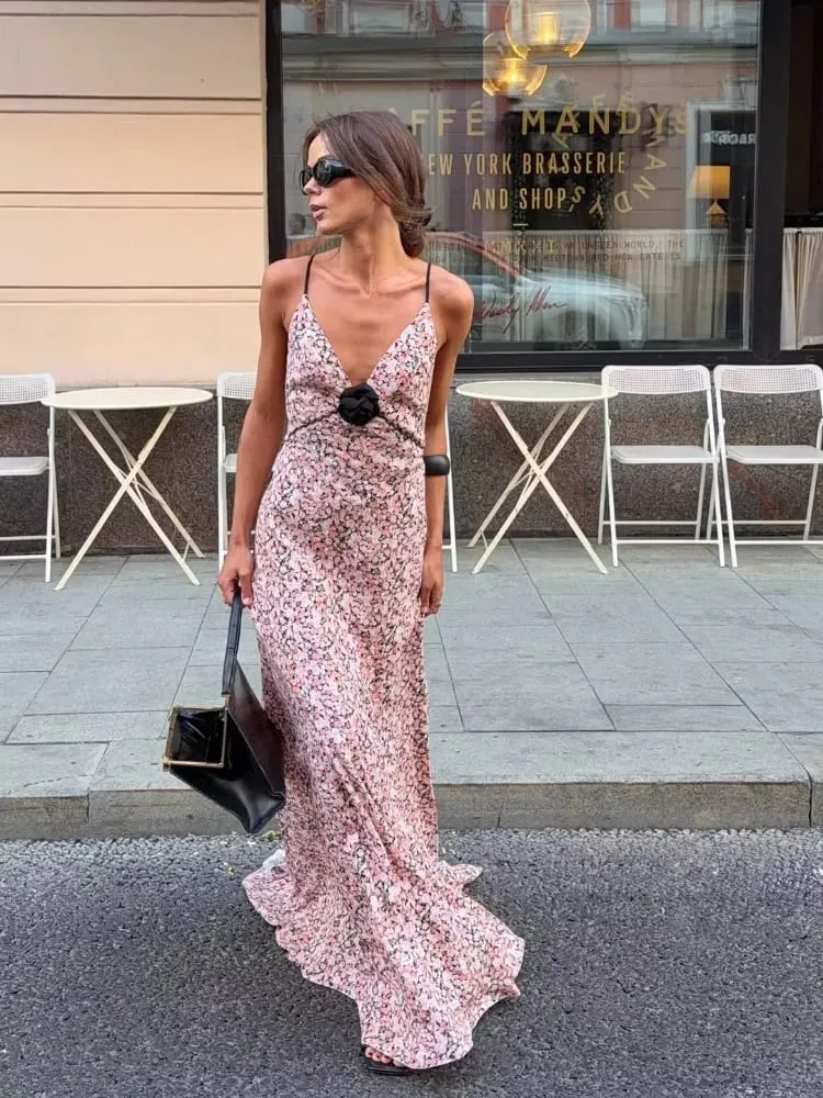 Szexi virágos nyomott Sling maxi ruha Spagetti pántos mély V nyakú elöl fekete rózsa részletek fodros szegély Lady utcai vakációs ruhák