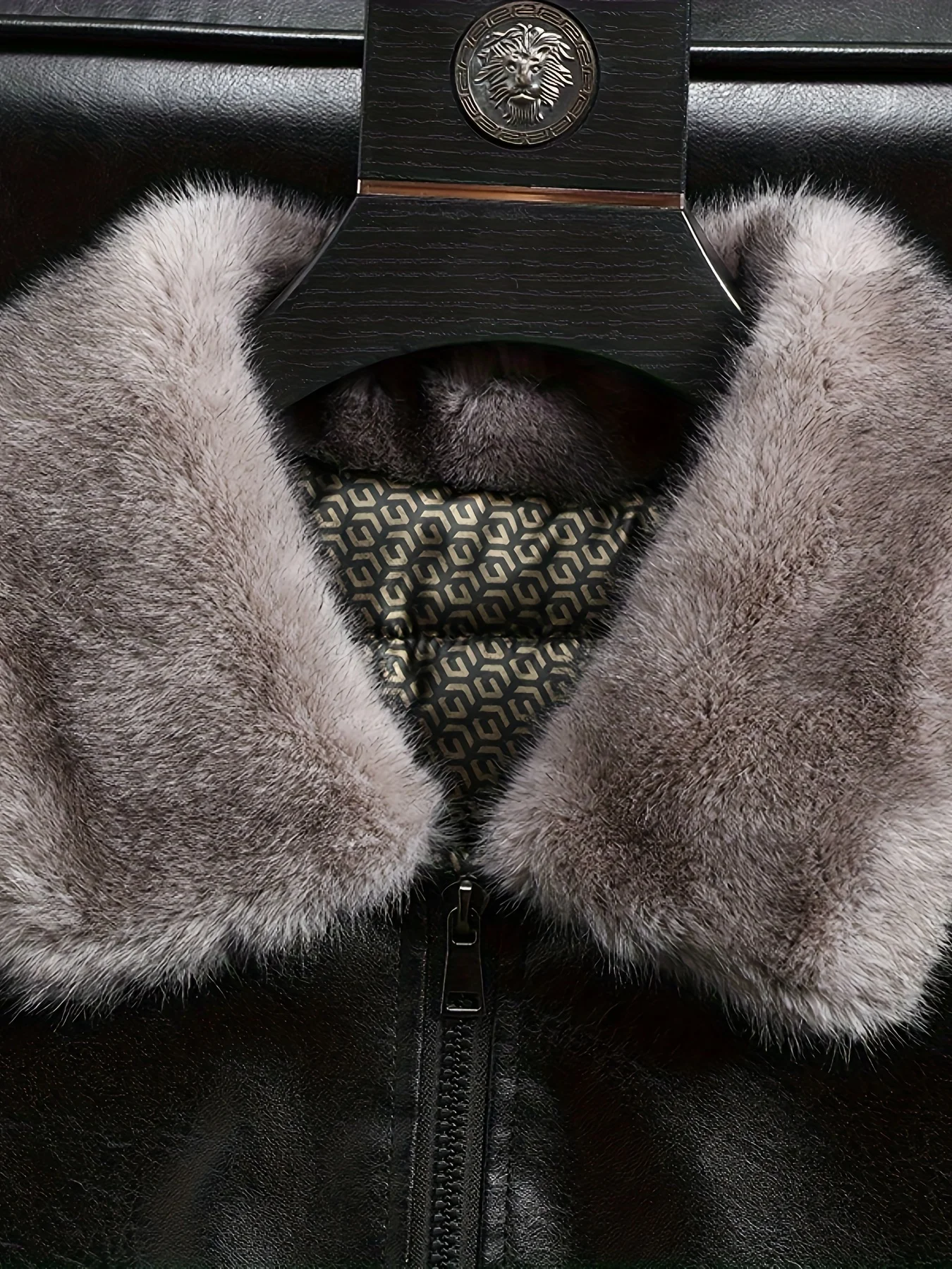 Men's Autumn and Winter Black Gold Graphene Lined Camel Hair Warm Fur Collar Pu Leather Jacket