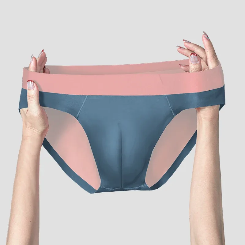 Men's ice silk seamless underwear, breathable triangle pants, summer thin sporty low-waist sexy short slit — image 3
