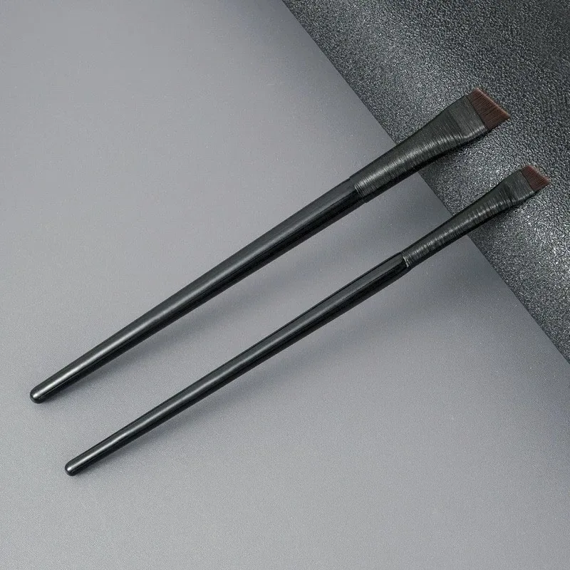 2/4pcs Eyeshadow Brush Set Soft Horse Hair Eyelid Highlighter Lying Silkworm Makeup Brushes Eyes Make Up Tools