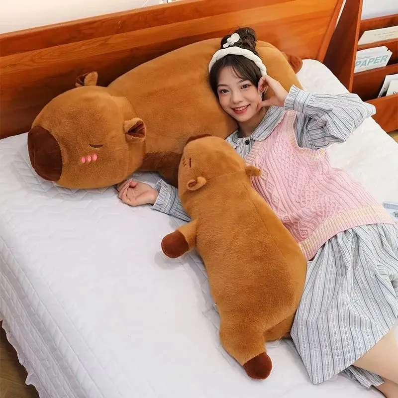 Kawaii Capybara צעצוע קטיפה ממולא Capibara פלאפי בובת ארוכה שינה רכה כרית ספה כרית תנומה צעצועי שינה לחג בית הספר