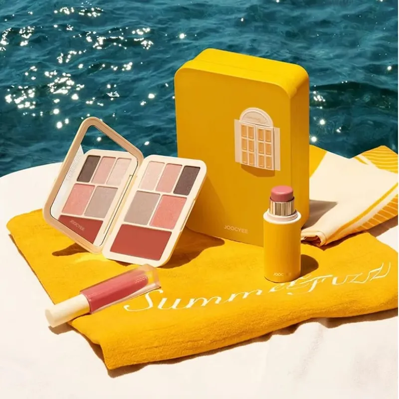 Summer Makeup Gift Set Lipstick Lip Glaze & Eyeshadow Palette Full Face Cosmetic Kit for Valentine‘s Day Gift