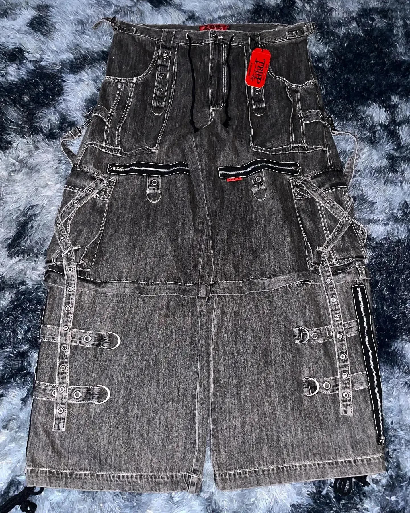 Férfi gótikus punk pántos farmer tehernadrág fekete több csatos táskás szabású utcai ruházat Divatos városi divat mosott vintage alkalmi farmernadrág — image 3