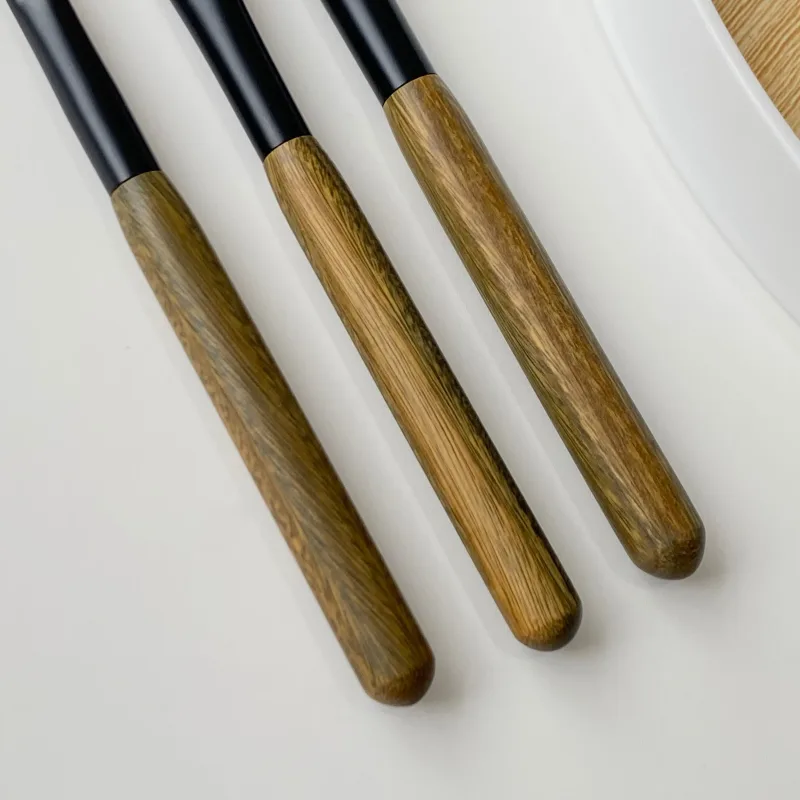 Professional Handmade Makeup Brushes 1PC Soft Squirrel Goat Hair Eye Shadow Blending Brush Green Sandalwood Handle Make Up Brush