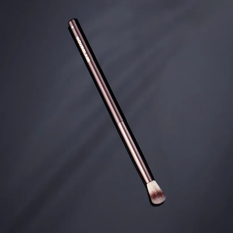 1 piece #4 Crease Makeup brushes Eye shadow Make up brush Highlighter exquisite Professional Cosmetic tool metal handle with box