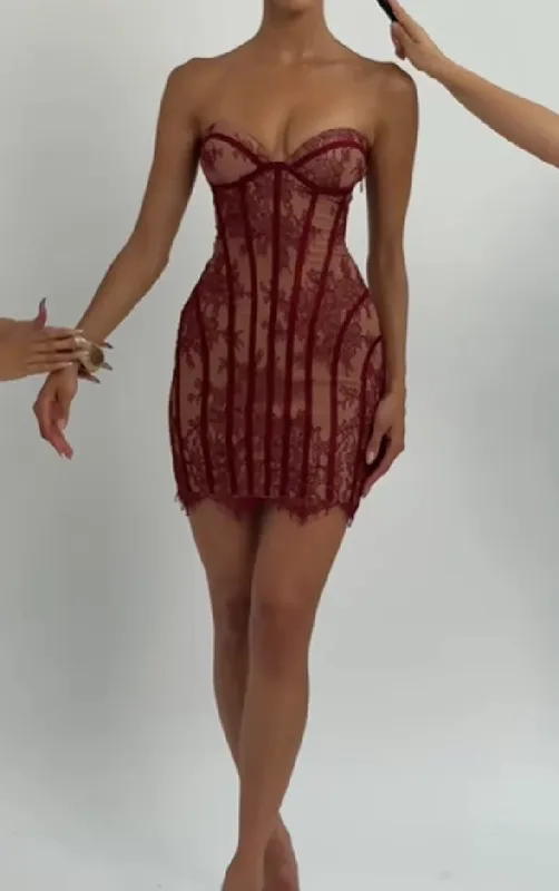 Elegáns, elegáns gézből készült halcsontparti ruha váll nélküli, pánt nélküli maxi ruha női csipkeformázó derék Vestidos 2026 estélyi ruhák