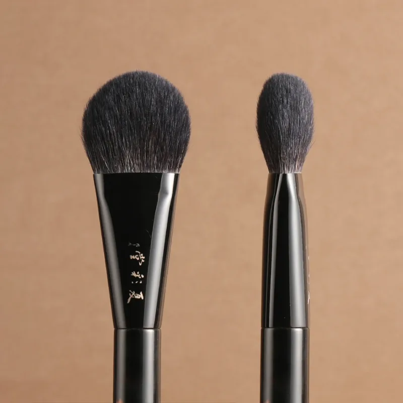 Professional Handmade Make Up Brush 1PC Blush Contour Brush Soft Silver Fox Goat Hair Luxury Raw Lacquer Handle Makeup Brushes