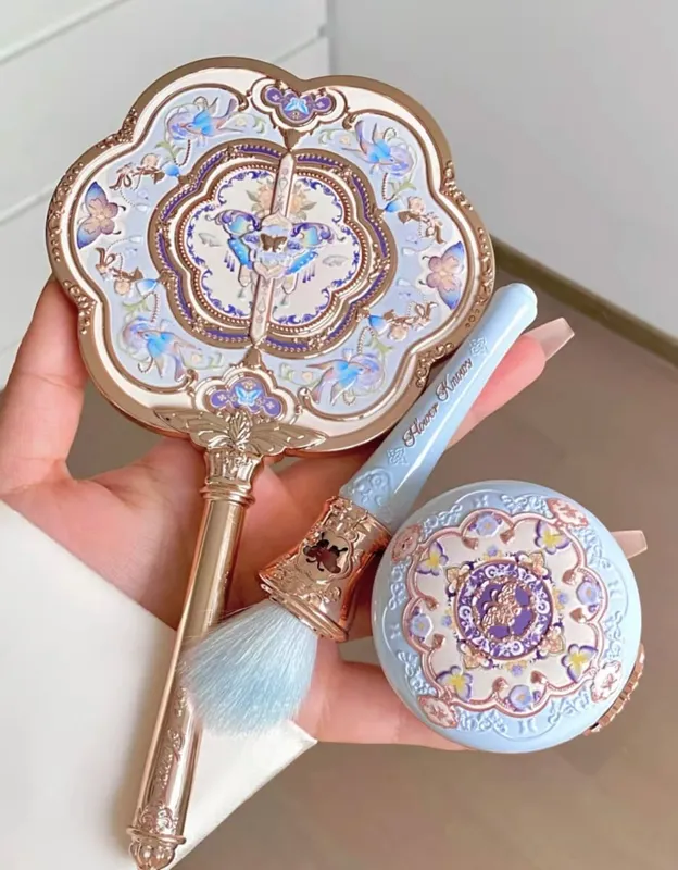 Flower Knows Butterfly Cloud Shoulder Series Gift Box Lip Glaze Blush Eyeshadow Mascara Contouring Makeup Σετ 5 τμχ/1 σετ