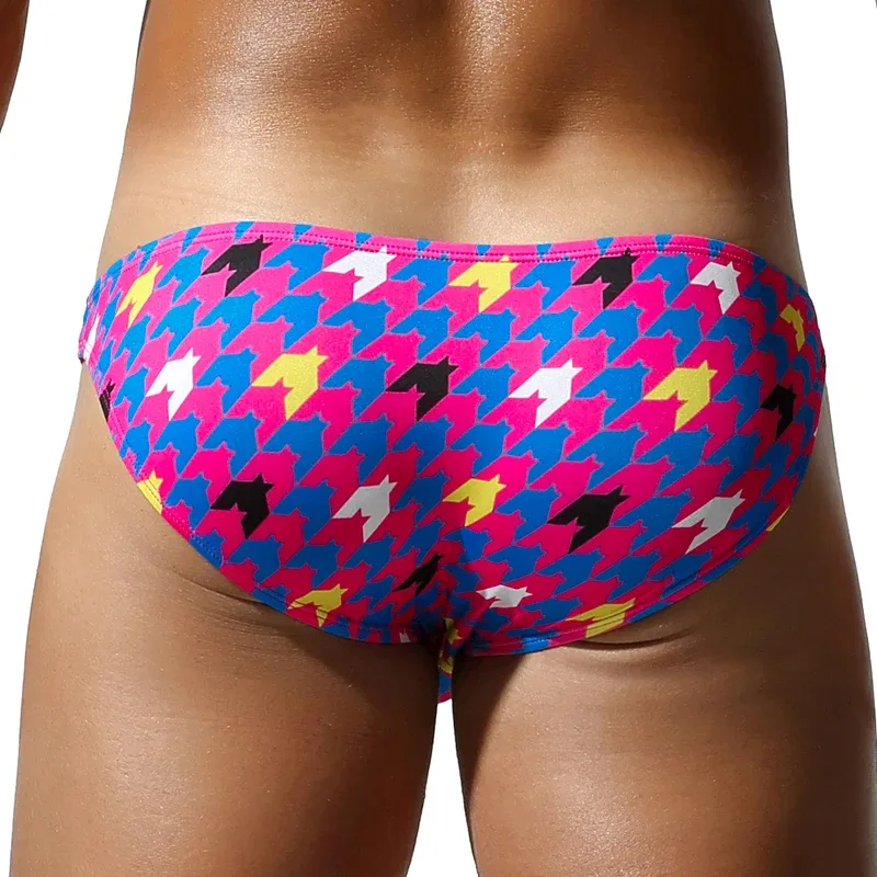 Men's Low-Waist Triangle Pants with Pouch Fashionable Bird's Eye Design Comfortable Underwear for Men — image 1