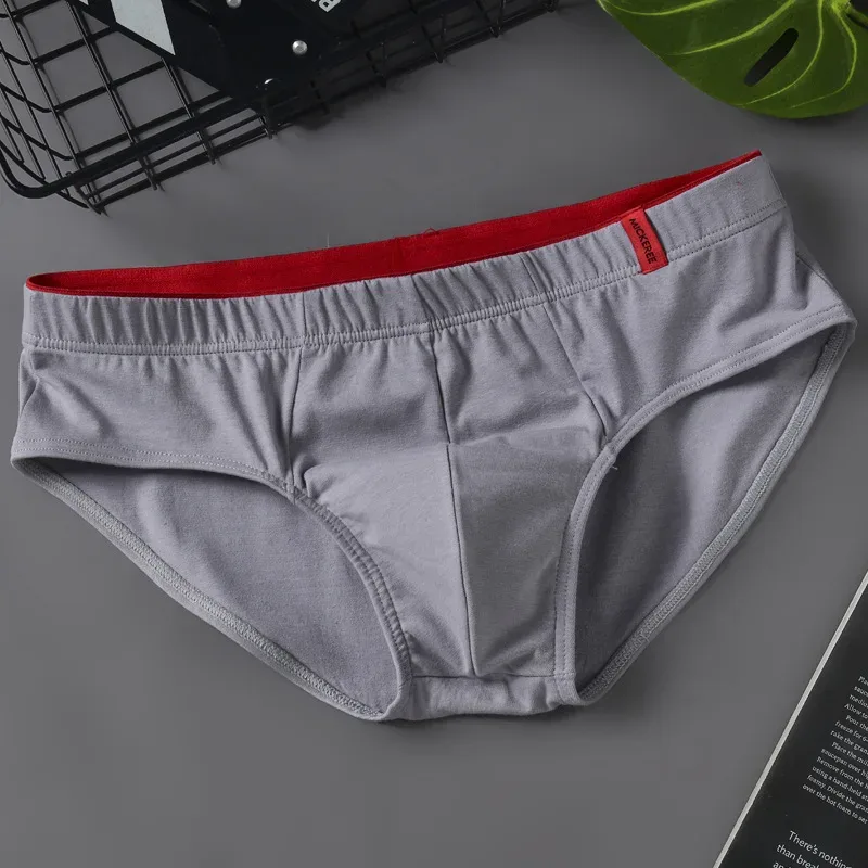 Men Briefs Solid Color Cotton Youth Briefs Waist Comfortable Sexy Explosion Trend Breathable Underwear Sissy Panties