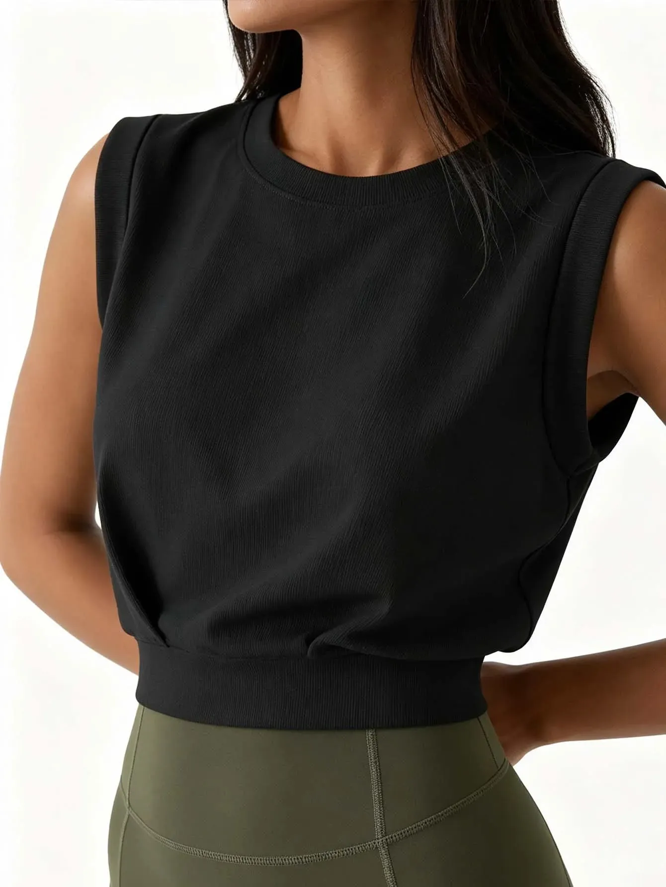 Lady's ribbed round-neck sleeveless fitted crop top solid color loose-fitting sports top casual fitness running yoga top