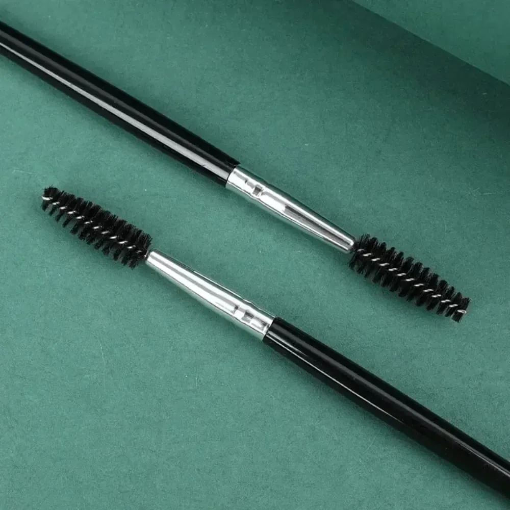 1Pc ソフト眉毛ブラシまつげブラシプロフェッショナル輪郭眉毛アイライナーメイクブラシ目ブレンド化粧ブラシ