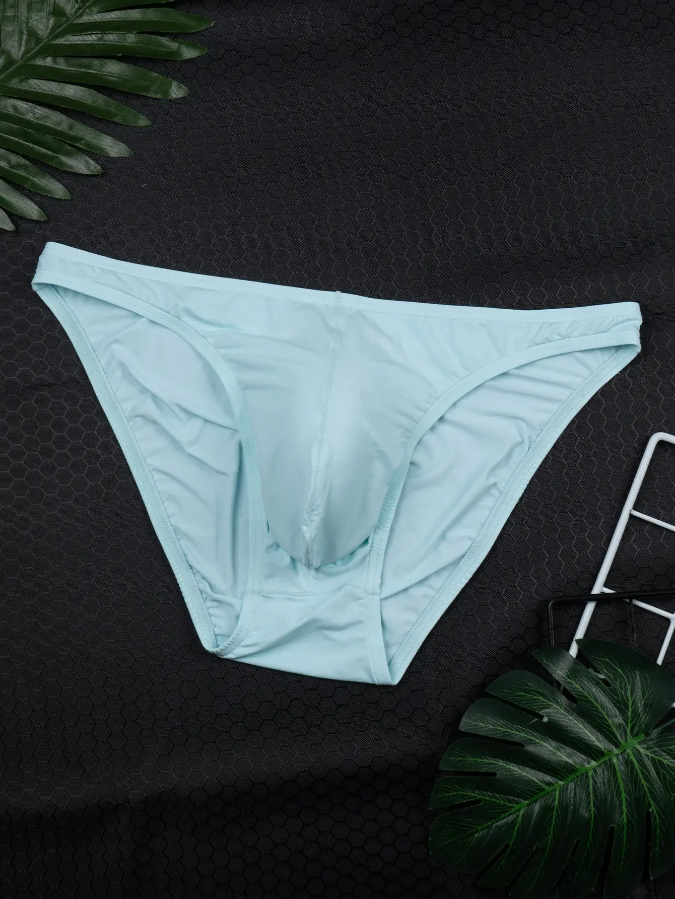 4-Pack Random Color Men's New Summer Casual Briefs, Men's Multi-Color Cool and Smooth Briefs, Men's Solid Color Breathable Comfortable Soft Briefs, Men's Stretchy Fitted Briefs