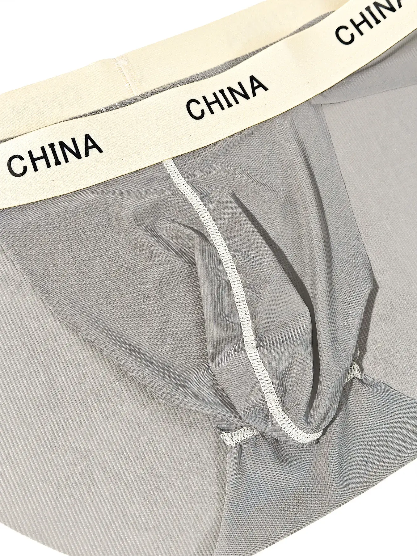 Men's Summer Ice Silk Triangle Boxer Shorts Breathable Sports Style Youth Underwear Soft Skin-Friendly Thin Briefs Fashionable