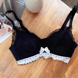Ensemble de lingerie gainante sans fil de style français pour femmes — Soutien-gorge et culotte push-up en dentelle anti-affaissement. Confortable, idéal pour un usage quotidien.