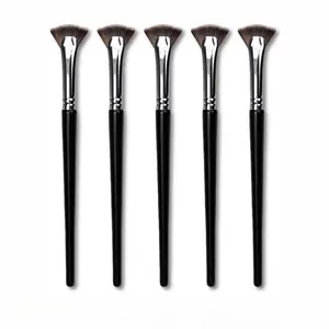 New Fan-shaped Eyelash Brush Soft No Shedding Professional Beauty Eyelash Makeup Brushes Mascara Highlighter Powder Smudge Tool