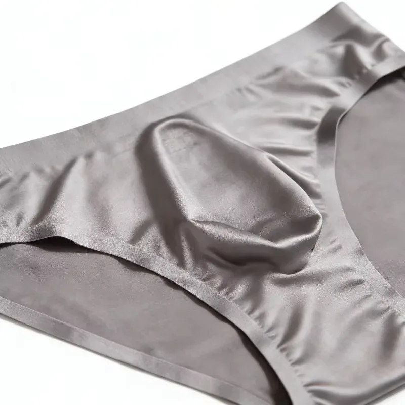 Ultradünne Herren-Tangas aus Eisseide, sexy, niedrig sitzender G-String, atmungsaktiv, nahtlos, T-Rücken, Sport- und Fitness-Unterwäsche, Übergröße 6XL