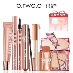 O.TWO.O 8 sztuk pełny zestaw do makijażu zawiera eyeliner szminka róż do policzków puder do ustawiania twarzy tusz do rzęs zalotka krem ​​​​przeciwsłoneczny kosmetyczny